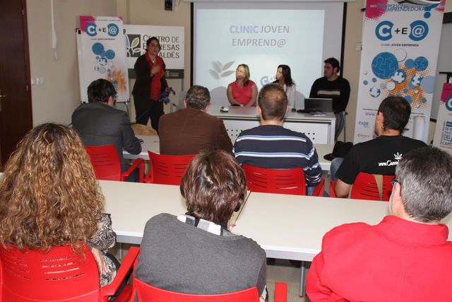 Clinic Joven emprenda Presentación CLINIC en Luarca