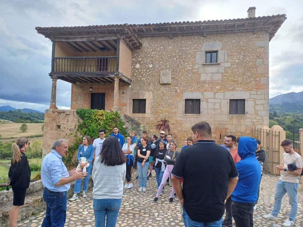 Asturias joven emprenda Visita Palacio Nevares
