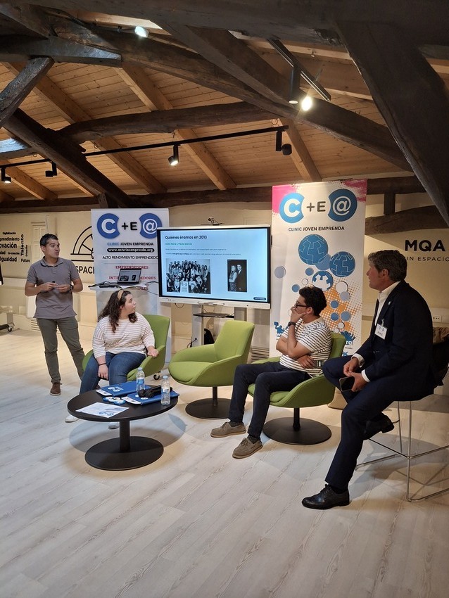 Asturias joven emprenda Cliniqueros