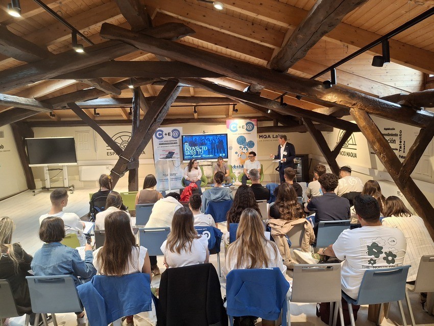 Asturias joven emprenda Cliniqueros