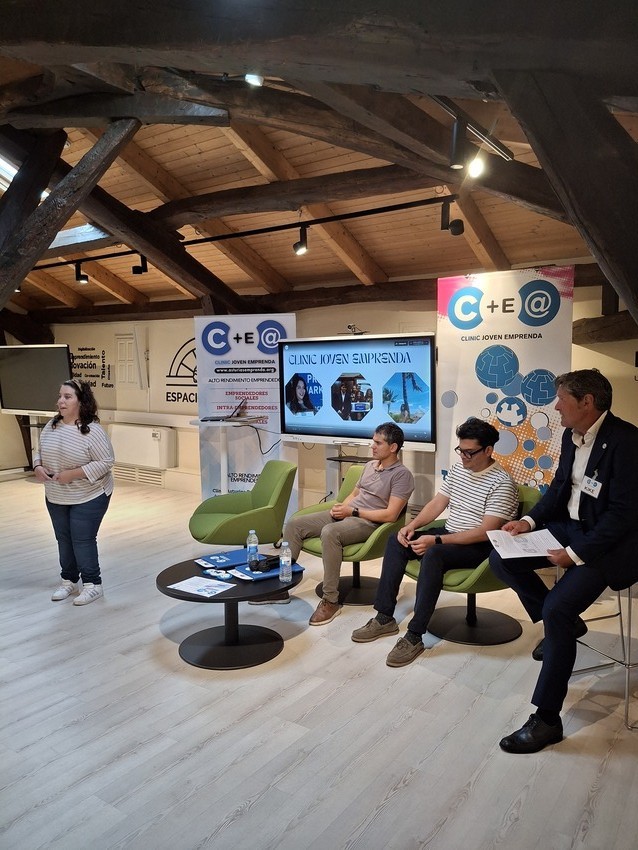 Asturias joven emprenda Cliniqueros